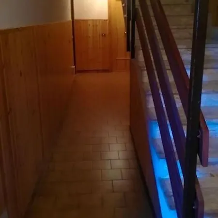 Straordinario Chalet Paradiso Con Posti Auto 로카라소