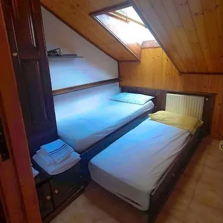 Straordinario Chalet Paradiso Con Posti Auto 로카라소
